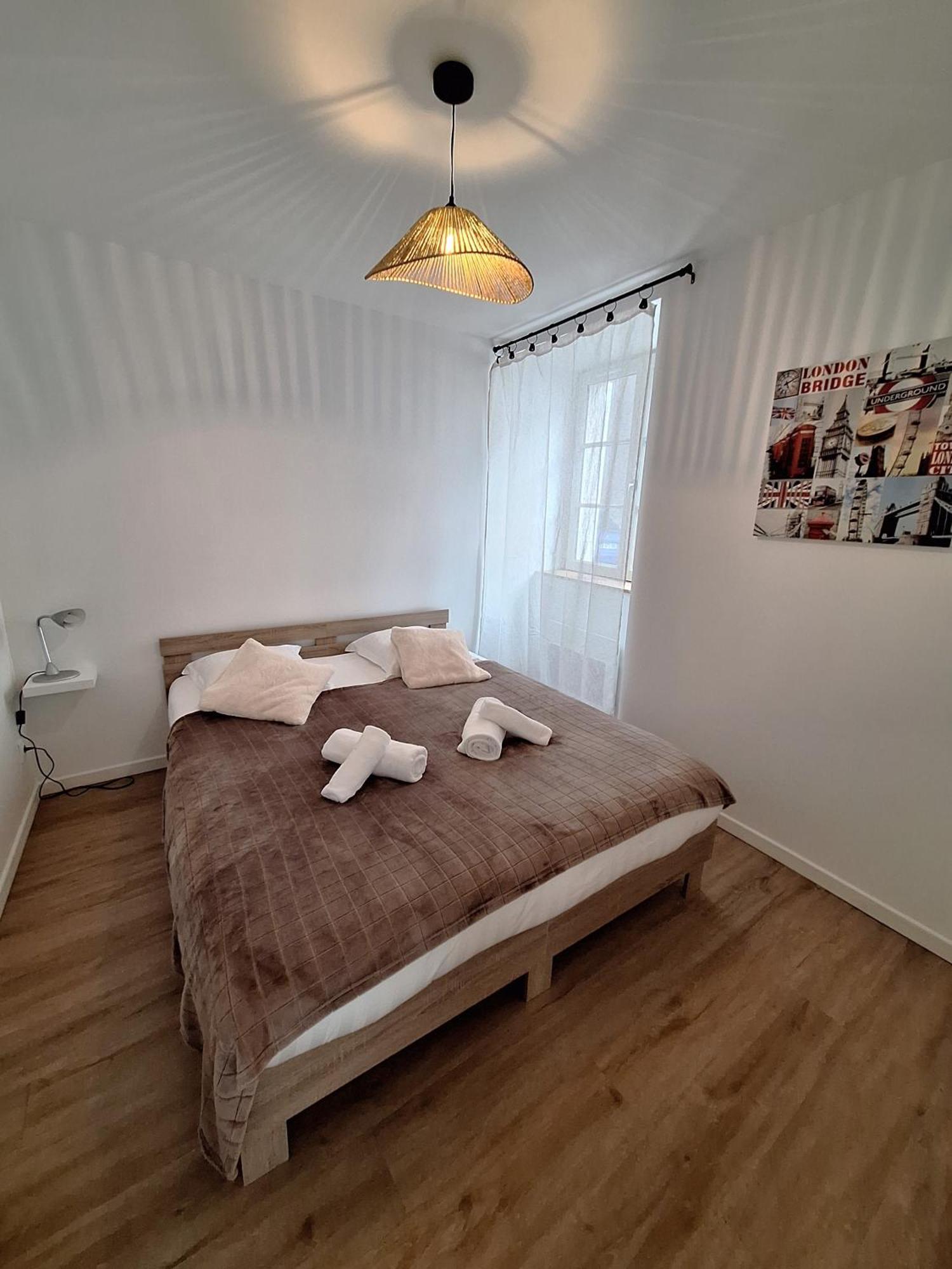 Apartment Notre Dame 1 - Vue Sur La Loire - Rdc - Hypercentre *